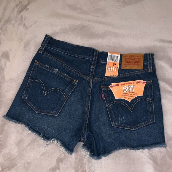 501 Straight leg Levi’s Shorts - Picture 3 of 5